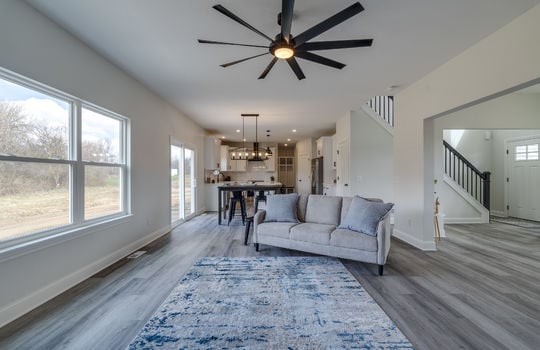 9395 Village Meadows Int-10