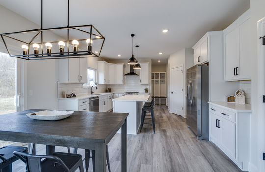 9395 Village Meadows Int-11