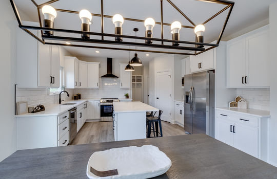9395 Village Meadows Int-12
