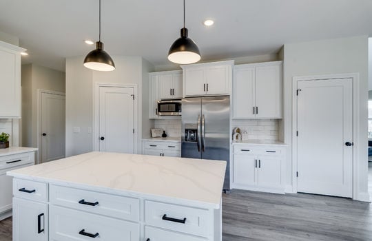 9395 Village Meadows Int-17