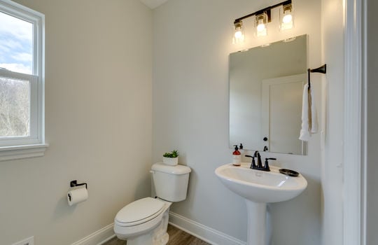 9395 Village Meadows Int-25