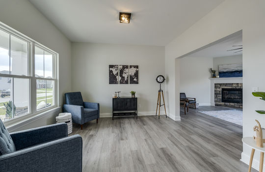 9395 Village Meadows Int-3