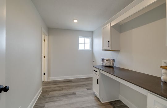 9395 Village Meadows Int-41