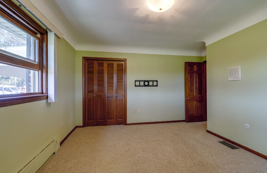 9911 Secor Rd Int-16