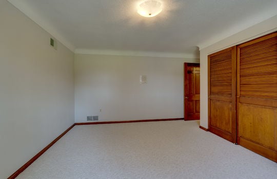 9911 Secor Rd Int-21