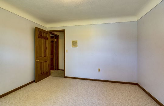 9911 Secor Rd Int-23