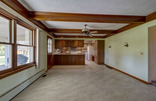 9911 Secor Rd Int-7