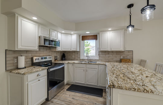 2044 Silverpine Ct Int-11