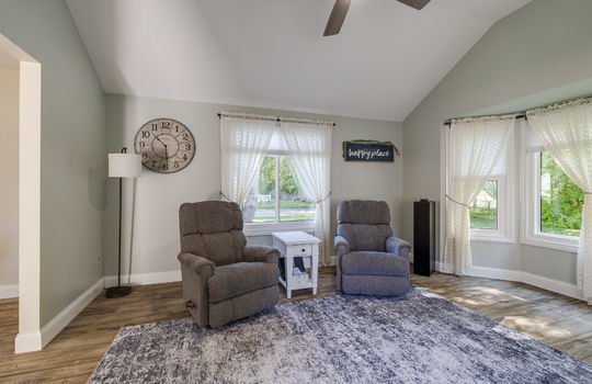 2044 Silverpine Ct Int-16