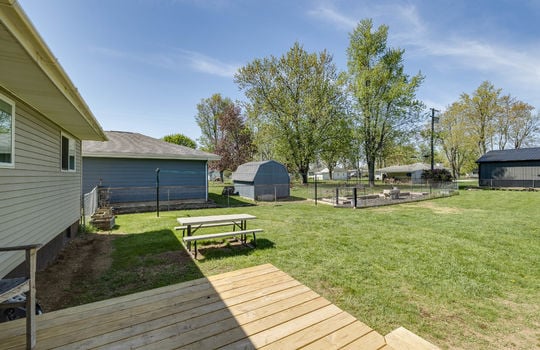 2670 Park Dr Int-14