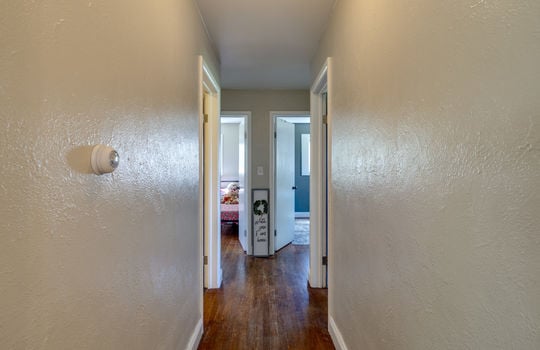 2670 Park Dr Int-17