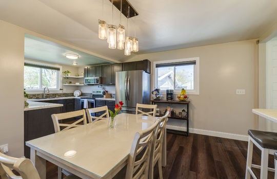 2670 Park Dr Int-9