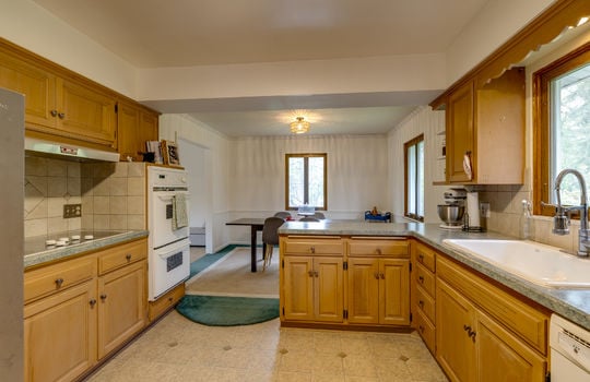 5912 Brookson Rd Int-12