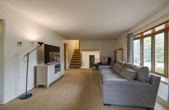 5912 Brookson Rd Int-19