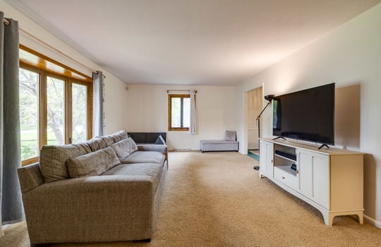 5912 Brookson Rd Int-20