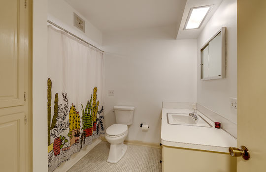 5912 Brookson Rd Int-29