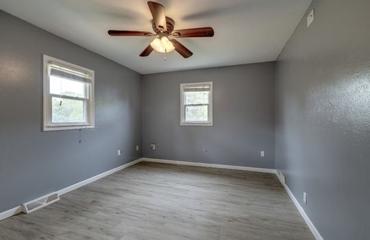 6432 Whiteford Center Rd Int-20