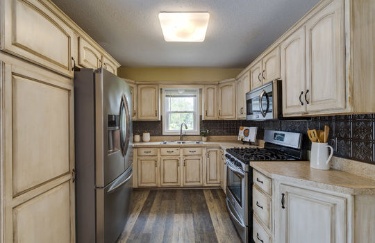6432 Whiteford Center Rd Int-5