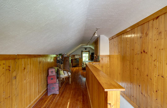 2030 W Sterns Rd Int-19