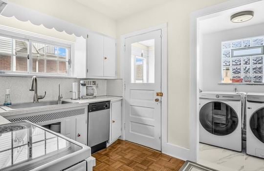 448 Borgess Ave.-24