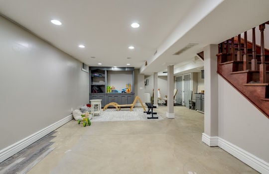 5533 Allison Ln Int-25