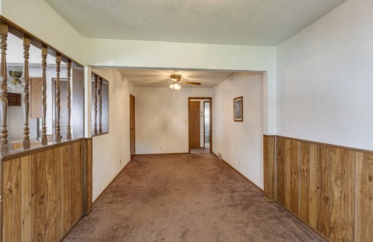 6021 322nd St Int-9