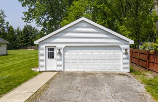 6913 Maplewood Dr Ext-3