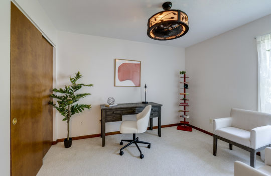 6913 Maplewood Dr Int-12
