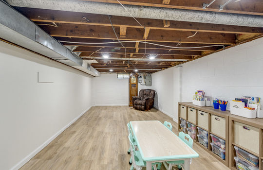 10059 Summerfield Rd Int-21