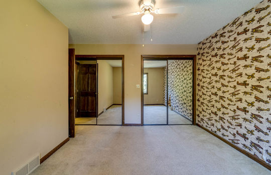 6608 Inglewood Int-25