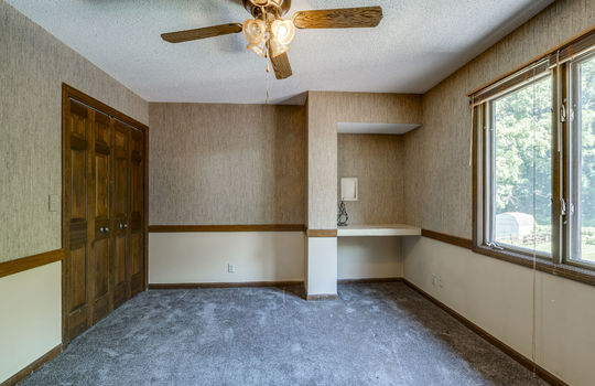 6608 Inglewood Int-36
