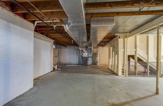 6608 Inglewood Int-40