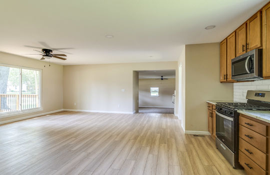 7100 Maplewood Dr Int-3