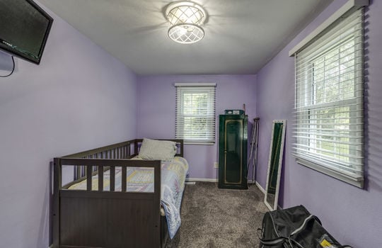 7768 Summerfield Rd Int-18
