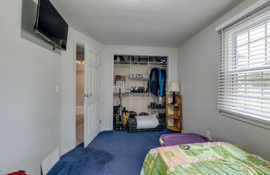 7768 Summerfield Rd Int-21