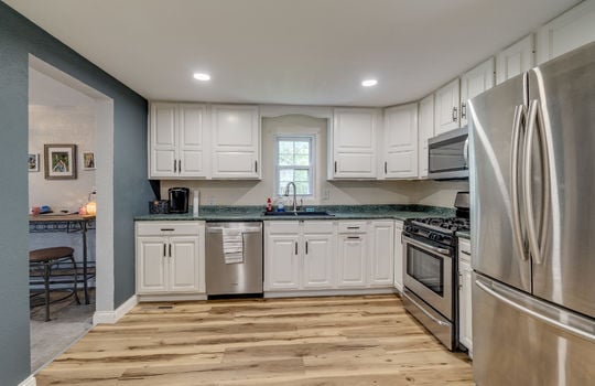 7768 Summerfield Rd Int-7