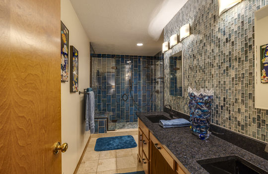 8345 Cherry Blossom Ln Int-23