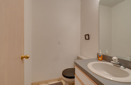 10223 Summerfield Int-14