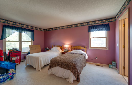 10223 Summerfield Int-15