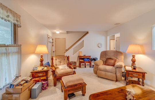 10223 Summerfield Int-5