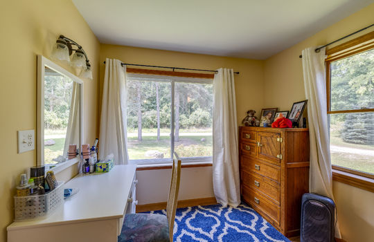 12701 Ayres Hwy Int-17