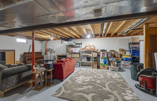 12701 Ayres Hwy Int-27