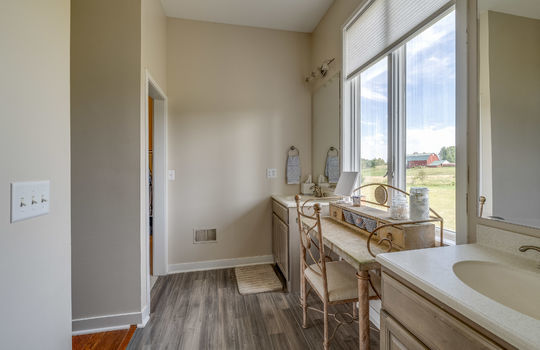 15724 Grass Lake Rd Int-31