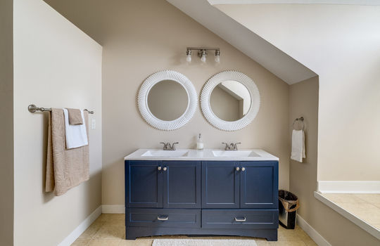 15724 Grass Lake Rd Int-43