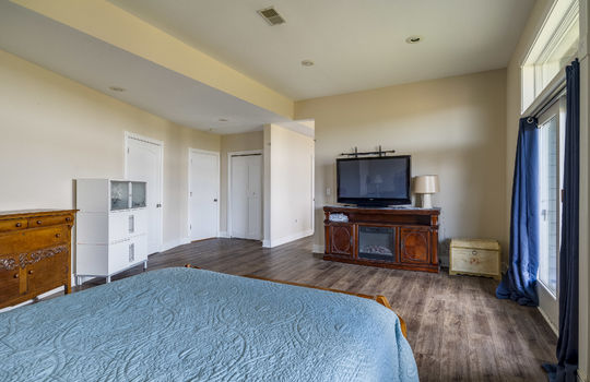 15724 Grass Lake Rd Int-53