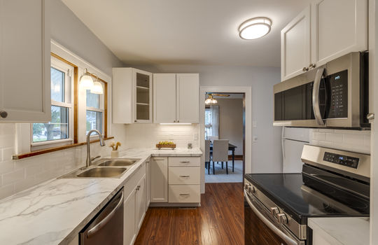 1702 Copley Dr Int-11