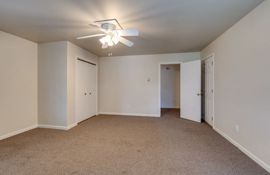 1702 Copley Dr Int-15