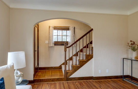 1702 Copley Dr Int-16