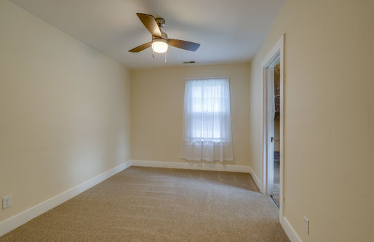 1702 Copley Dr Int-18