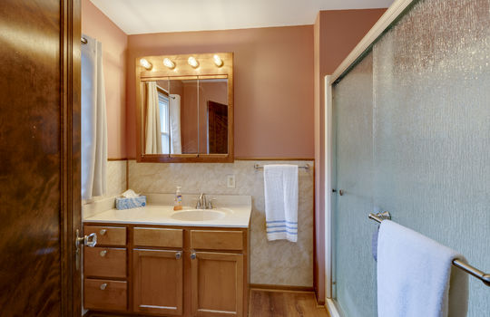 1702 Copley Dr Int-25